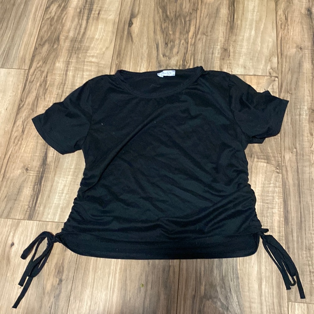Black Cinched in the waist on the sides T-shirt